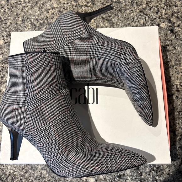 Cabi Dandy Bootie Glen Plaid Style #6014 - Picture 3 of 4